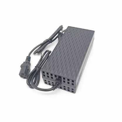 Adapter Trotineti 54.6V – 2A