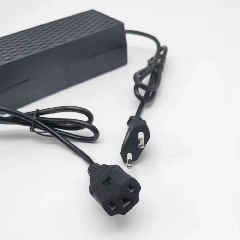 Adapter Trotineti 54.6V – 2A
